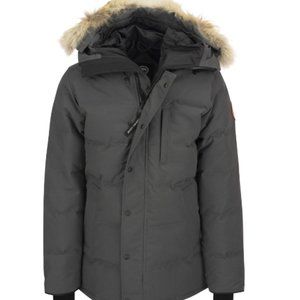 CANADA GOOSECarson Down Parka with Fur Trim Hood (Gray / Men's Size M)